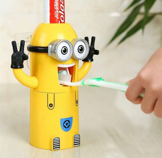 Dozator pentru Pasta de dinti, 3 in 1, in forma de Minion